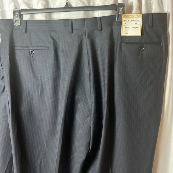 Michael Michael Kors 100% Wool Size 48 X 42W Men’s Suit Black Navy Stripped NWT - Picture 15 of 16